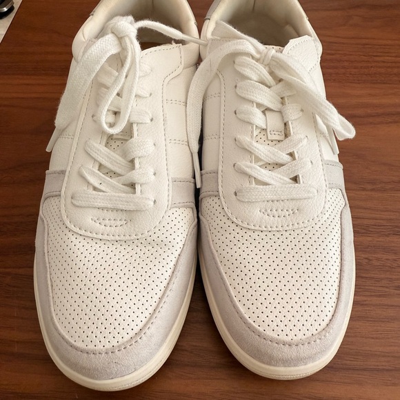 Universal Thread Shoes / Target - Picture 3 of 3